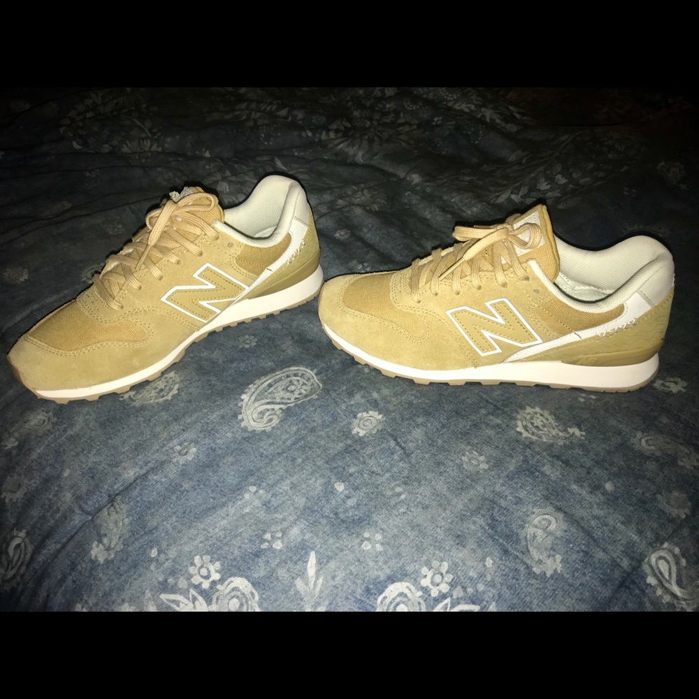 Worn ONCE🌞New Balance 696✨Vintage Yellow 🌻